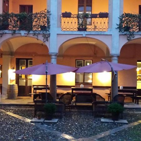 Hotel Archi E Colonne Verbania Zewnętrze zdjęcie